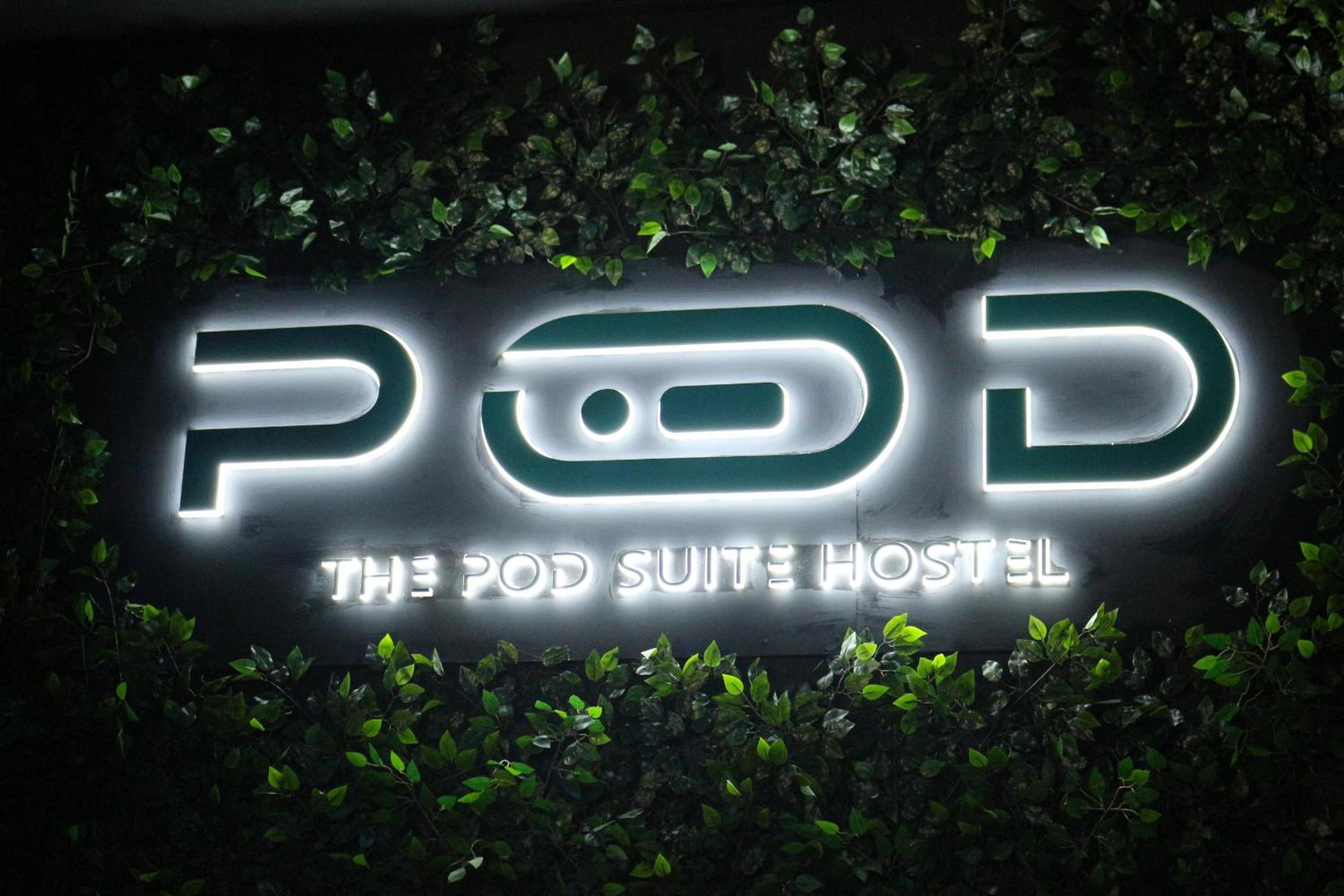 The Pod Suite Hostel Village Valencia Buitenkant foto