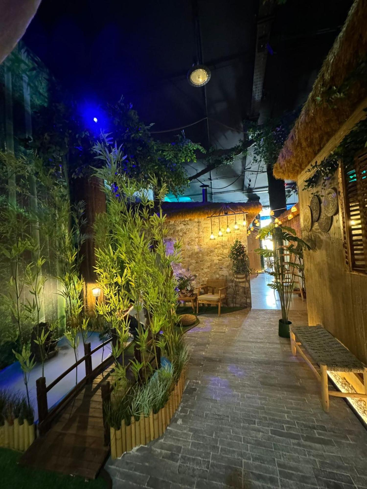 The Pod Suite Hostel Village Valencia Buitenkant foto